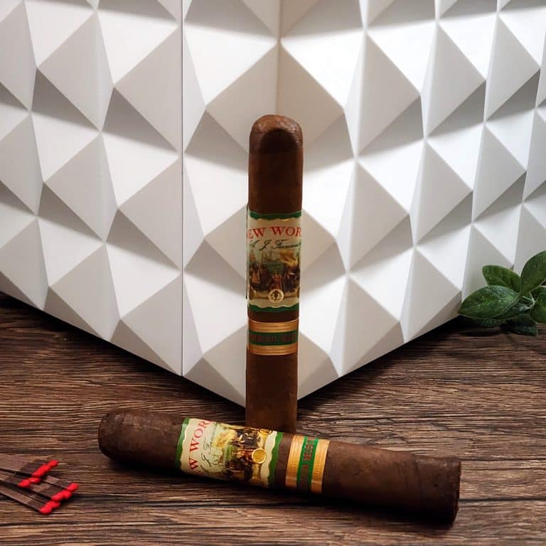 131575 New World Cameroon Dbl Robusto