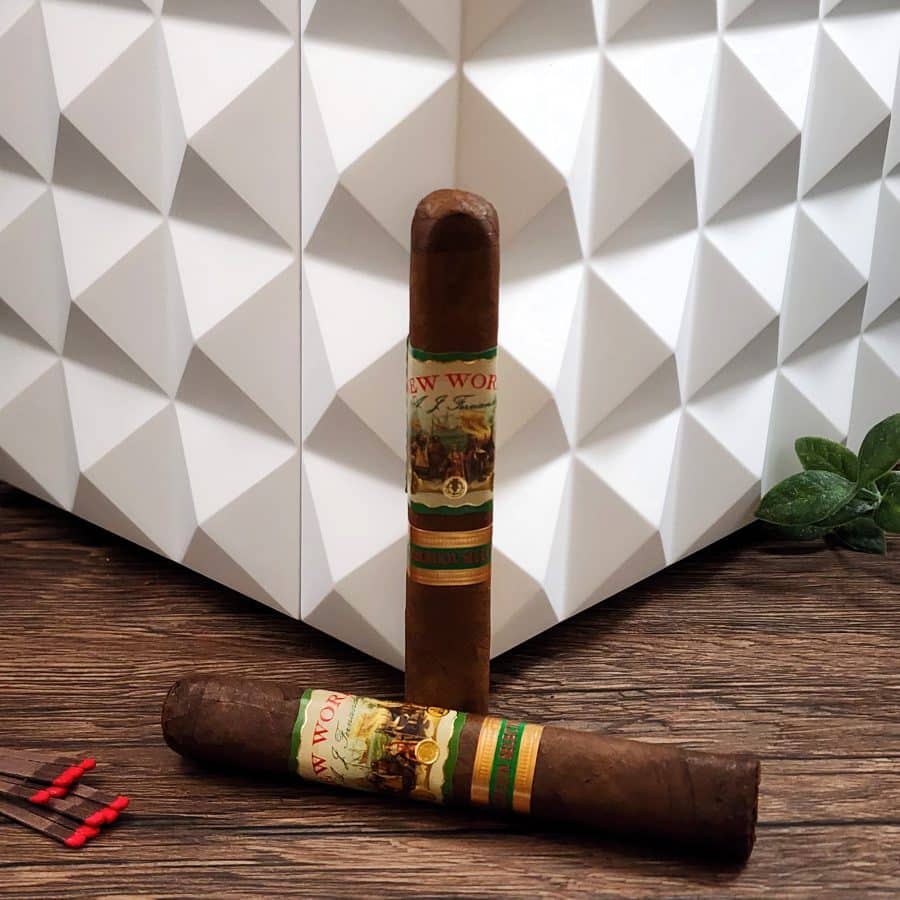 131575 New World Cameroon Dbl Robusto