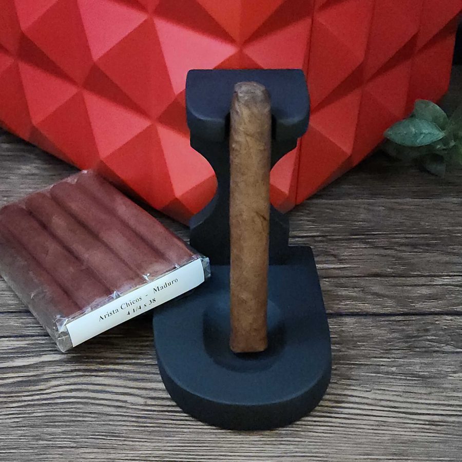 Arista Chico Maduro