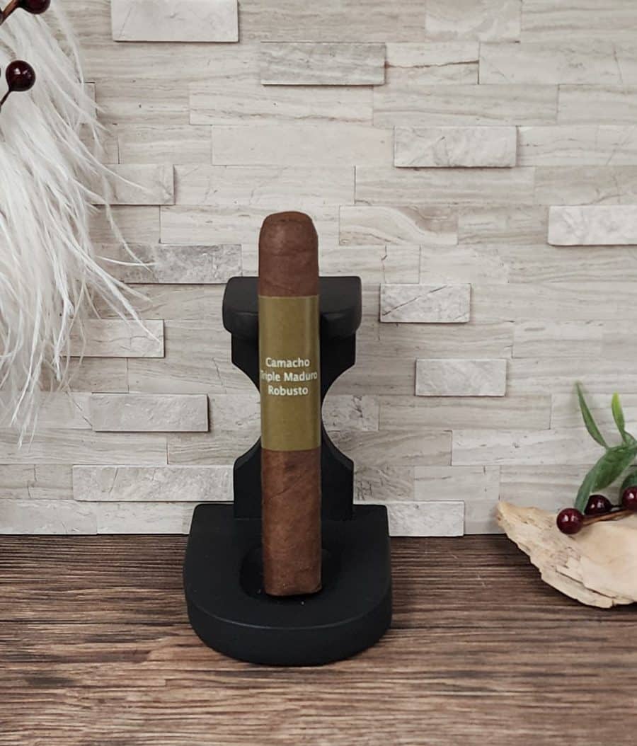 Camacho Maduro Robusto