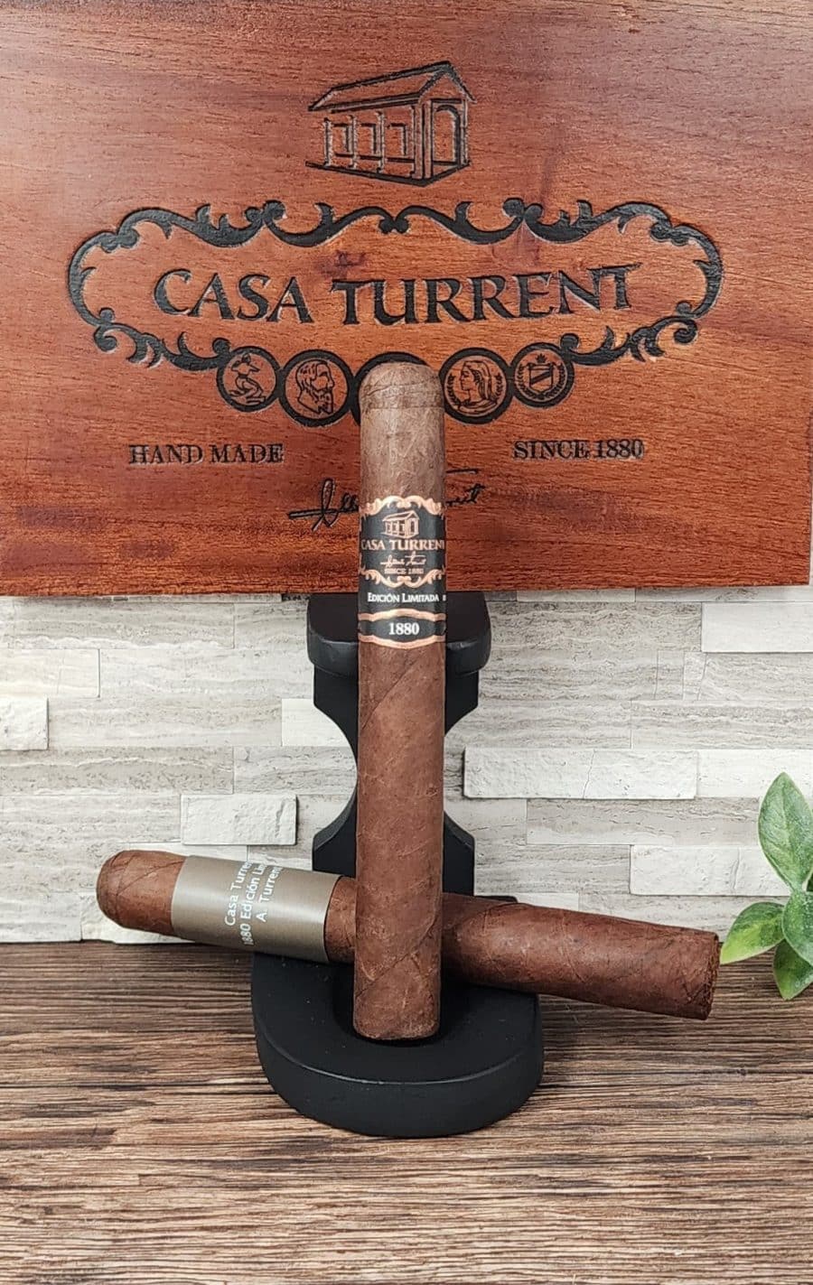 Casa Turrent 1880 Suigeneris Dbl Robusto