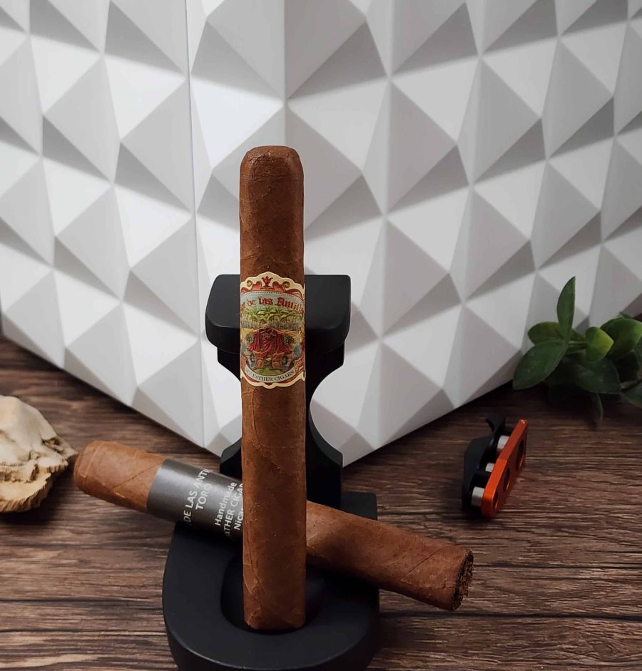 La Flor De Las Antillas Toro