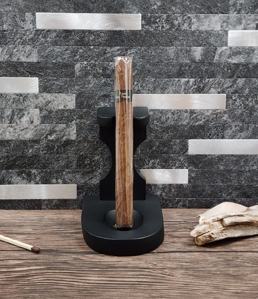 No.263 Claro Super Corona