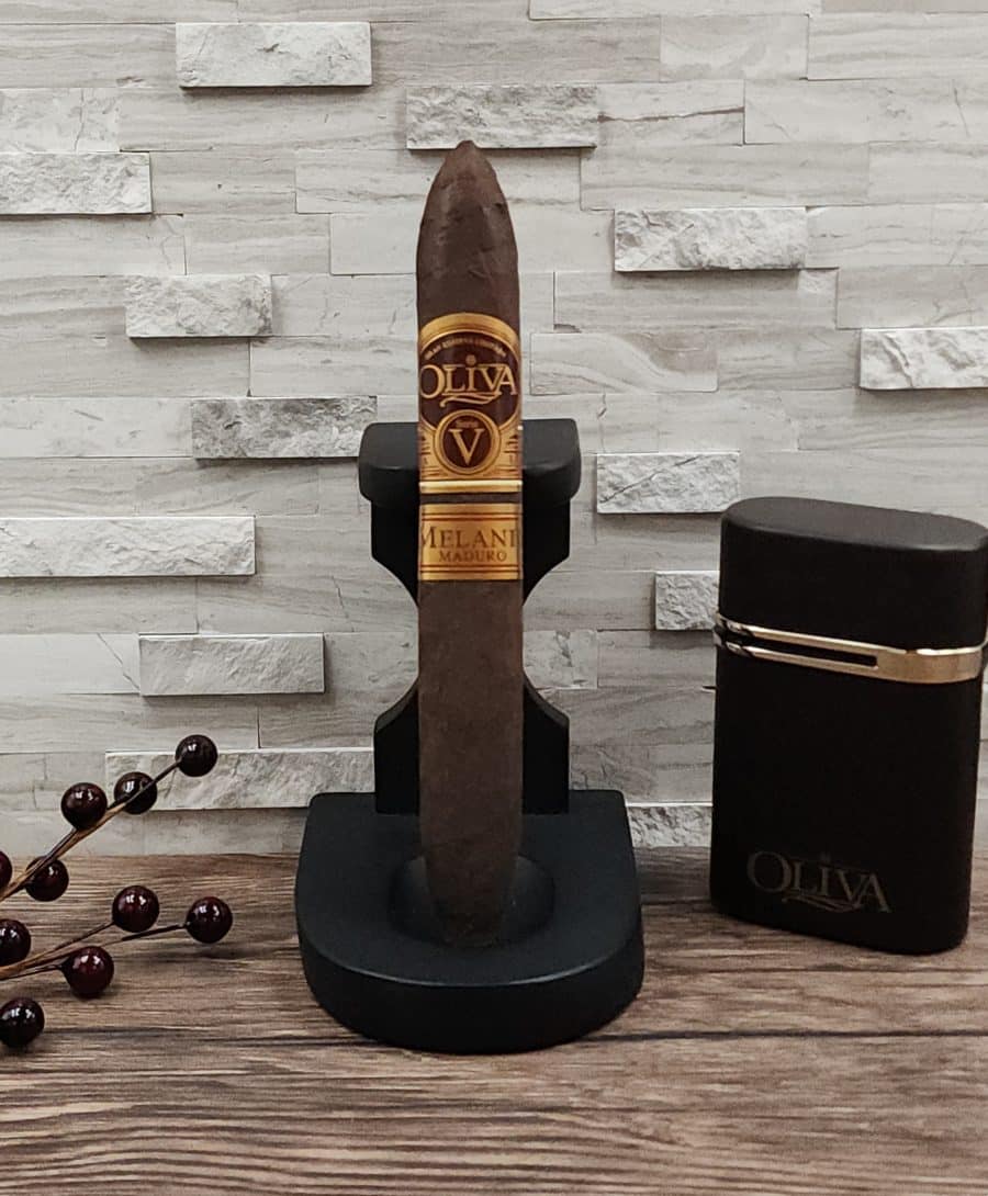 Oliva Serie V Mealnio Maduro Figurado