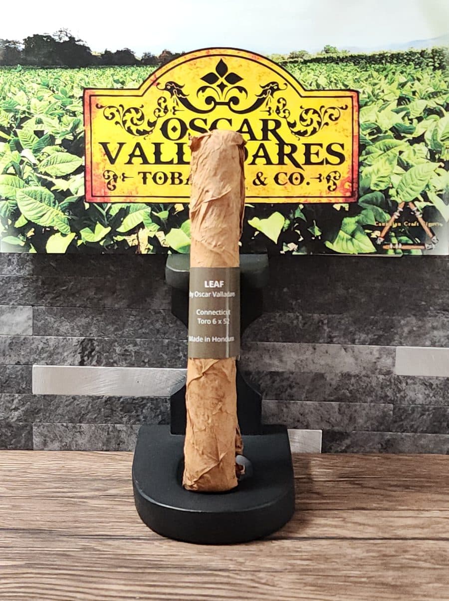 Oscar Leaf Connecticut Toro