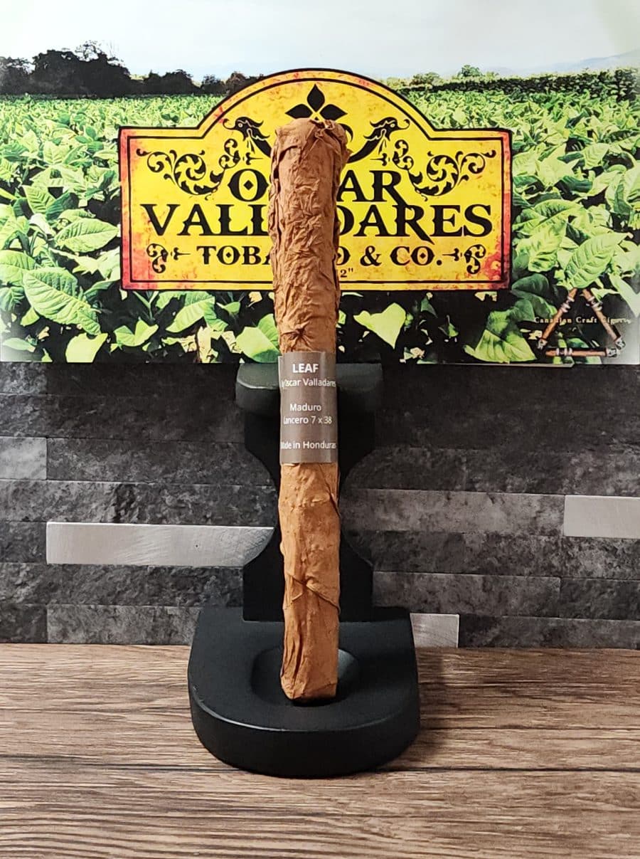 Oscar Leaf Maduro Lancero