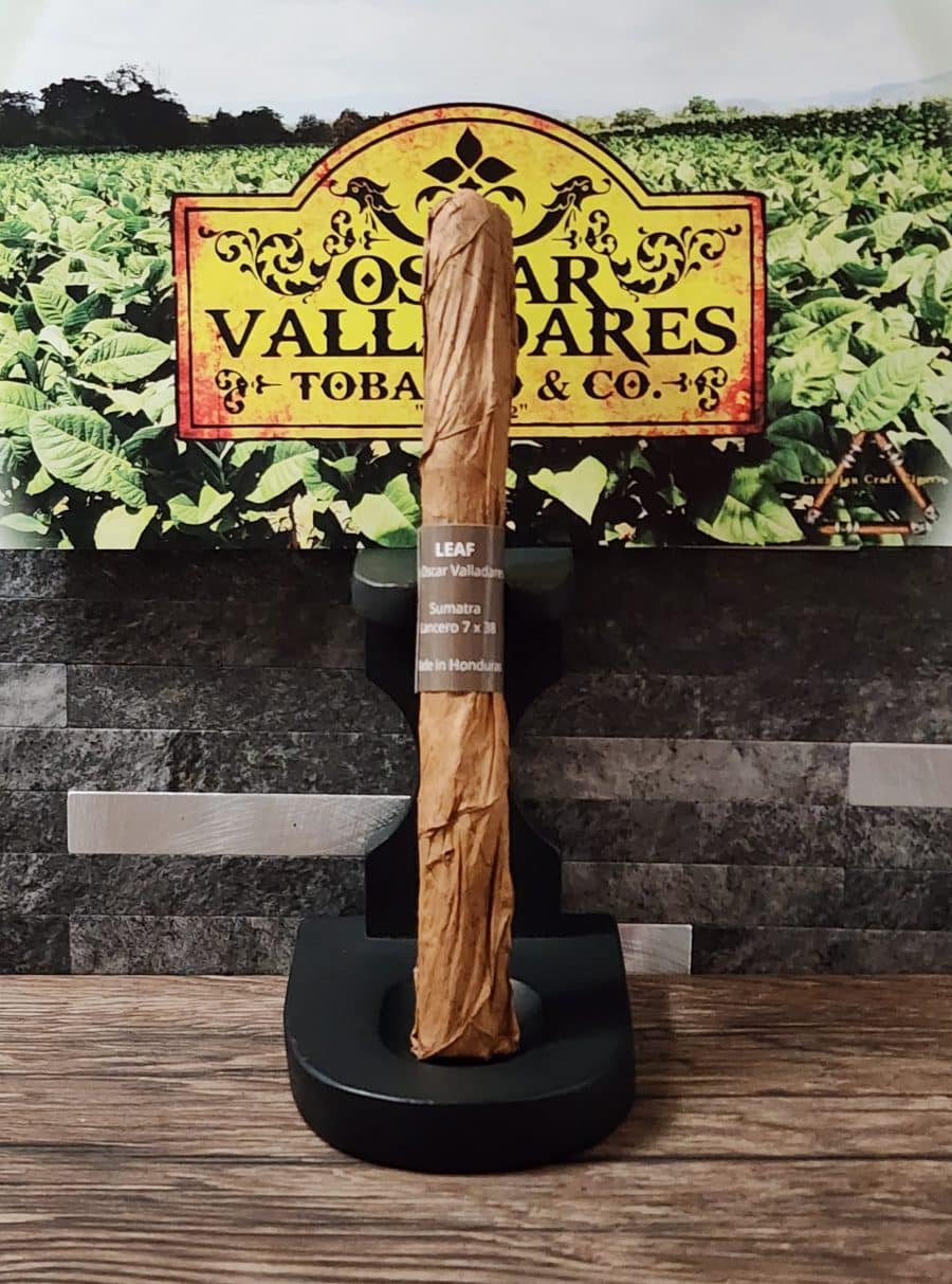 Oscar Leaf Sumatra Lancero