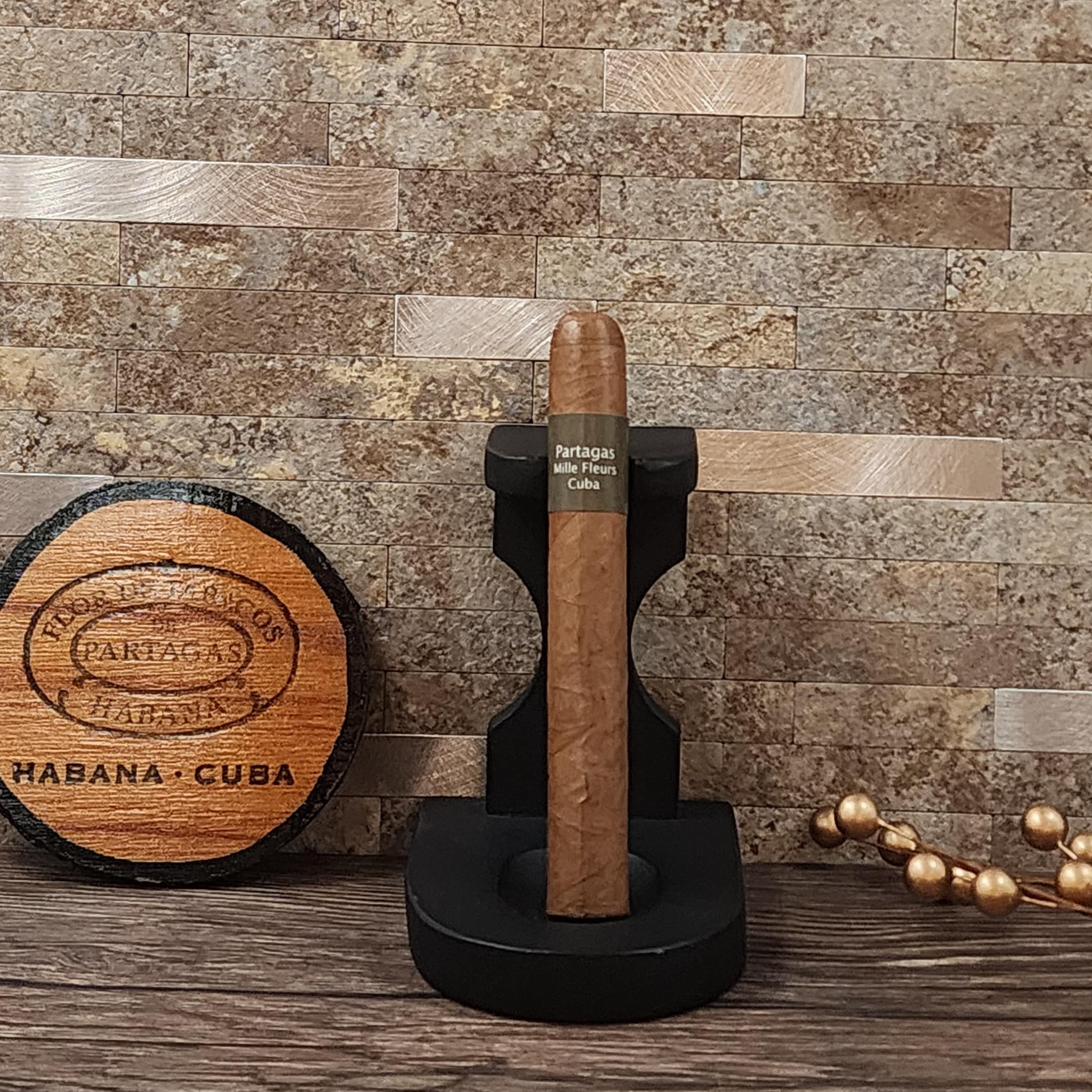 PARTAGAS MILLE FLEURS PETIT CORONA - Casa Familia Cigars & Vapes