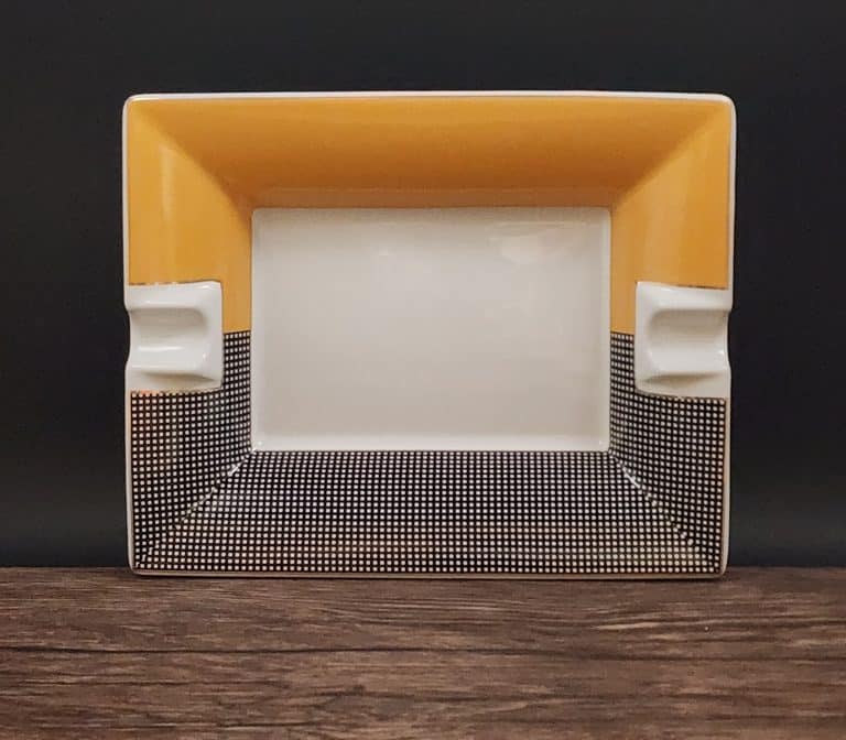 Elegant Cermaic Ashtray Yellow Carbon Fiber Design