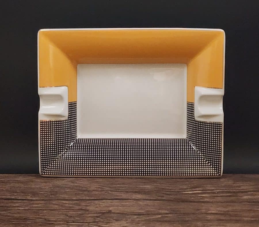 Elegant Cermaic Ashtray Yellow Carbon Fiber Design